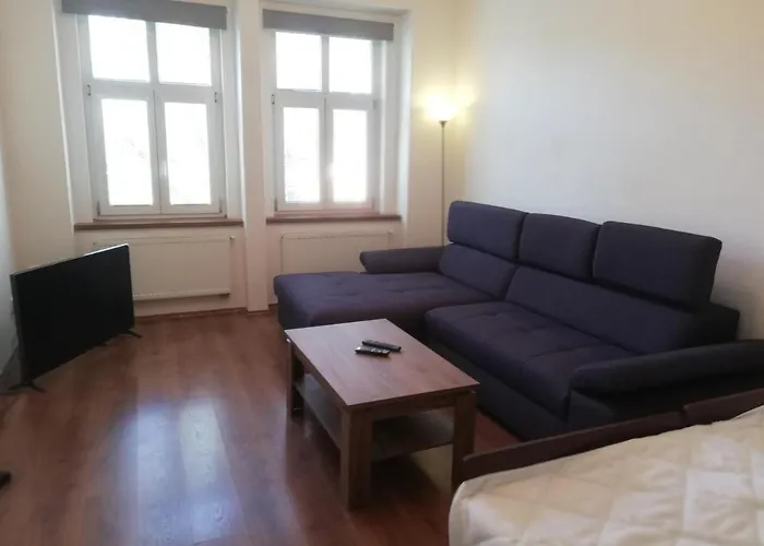 70m2 *