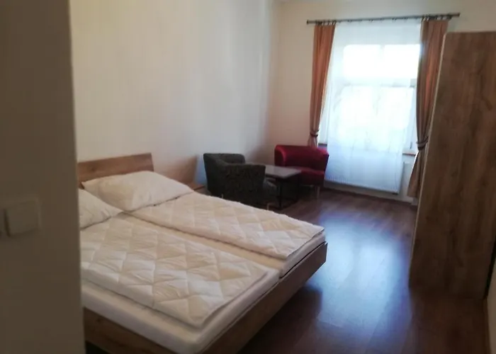 70m2 *