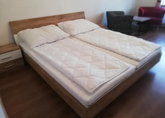 70m2 *